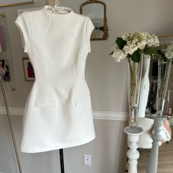 The Ultimate Muse Cap Sleeve Mini Dress White 🇬🇧🤍 Odd Muse London 💍 Wedding